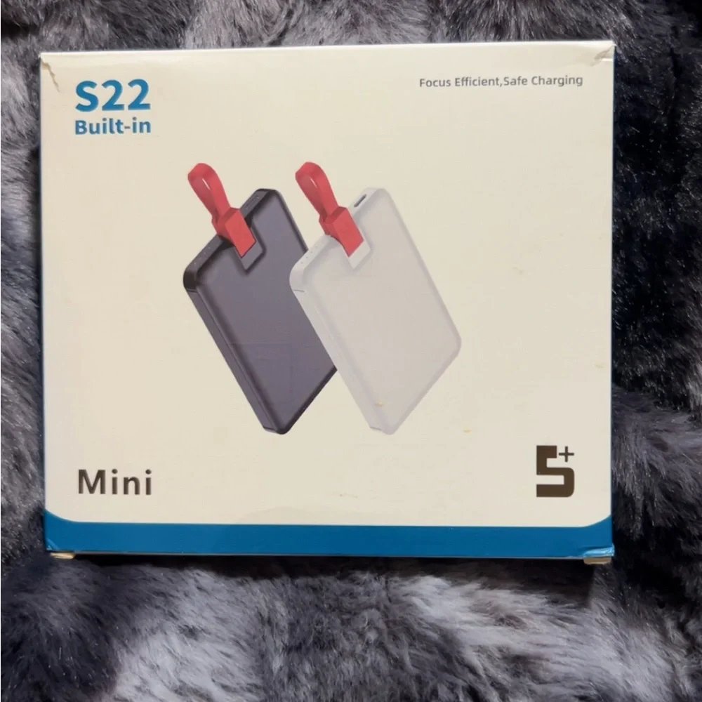 Mini S22 Built-in Charger - Black and White
